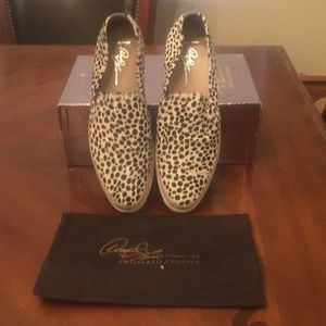 Perly by Donald J Pliner